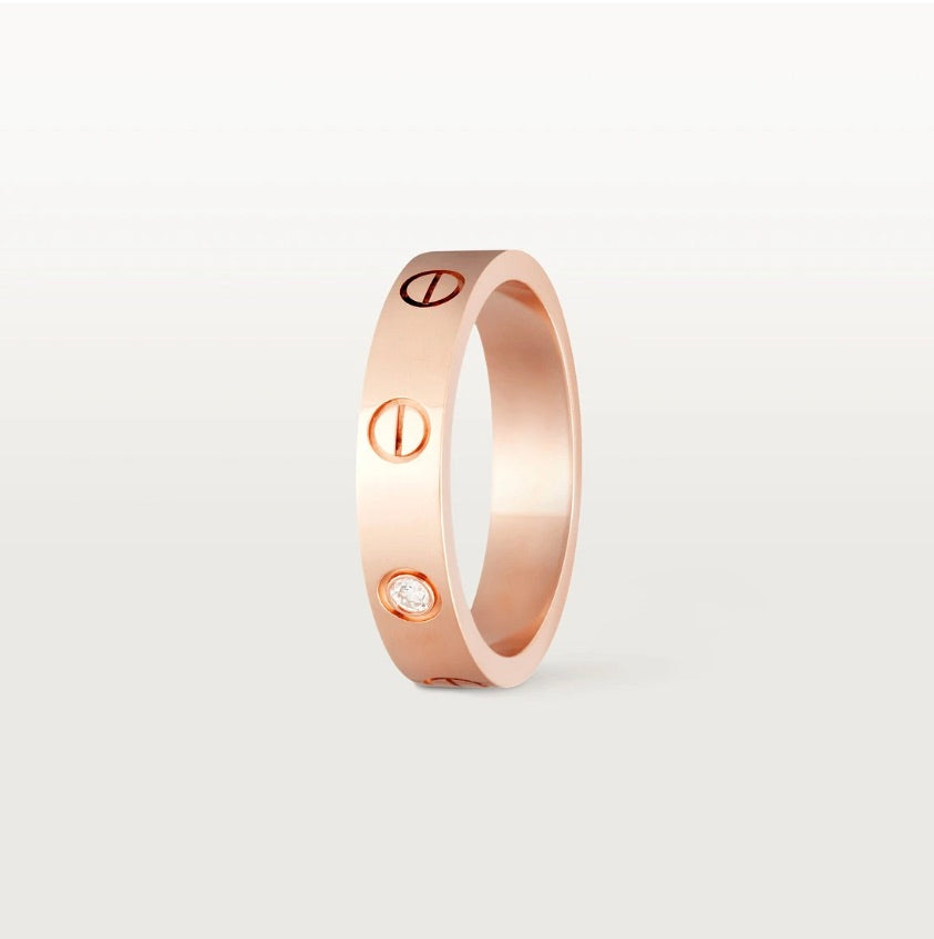 LOVE ring, small model 1 stones