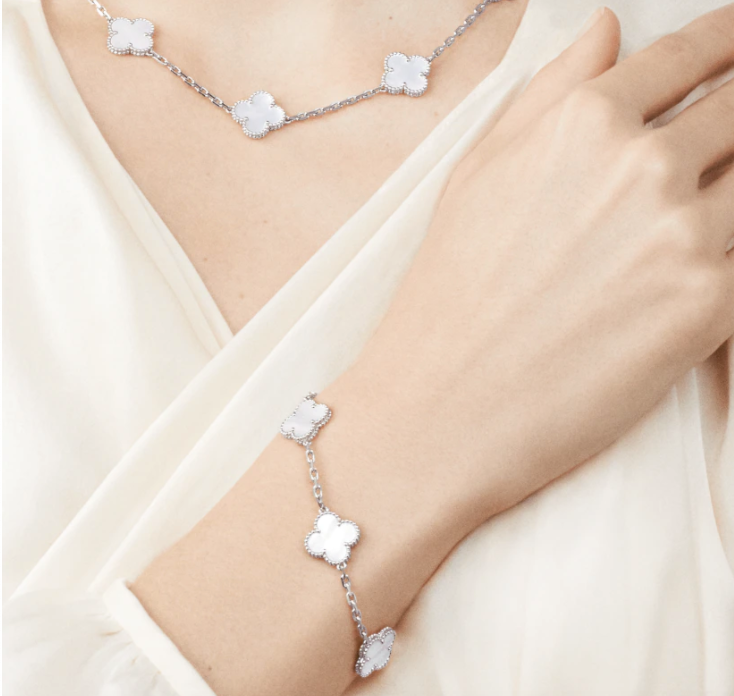 Clover bracelet