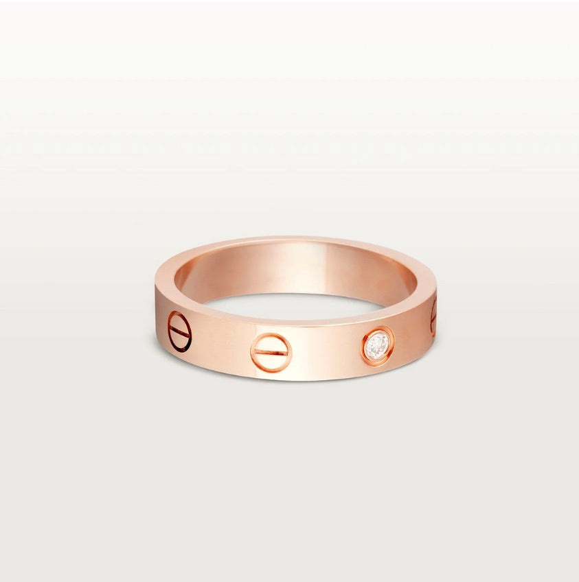 LOVE ring, small model 1 stones